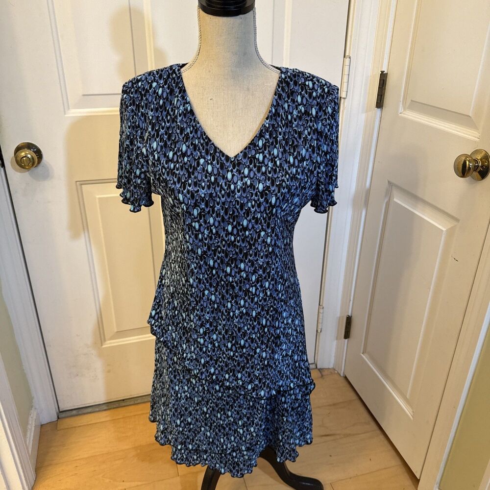 PETITE BLUE & BLACK Connected Apparel knee length short sleeved dress Size 10P
